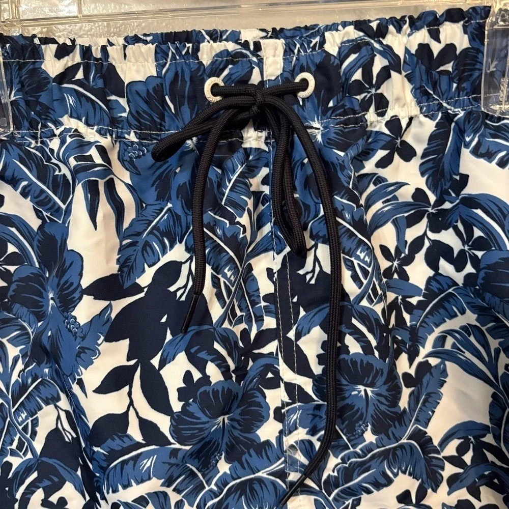 Nautica Blue Floral Hibiscus Pattern 6